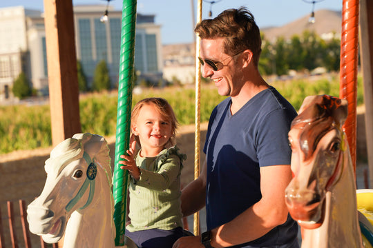 Carousel_Dad Kid_Smiling 2_EH.jpg