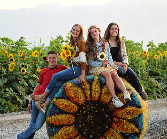 Photo Op_Sunflower Haybale_Teen Friends.jpg