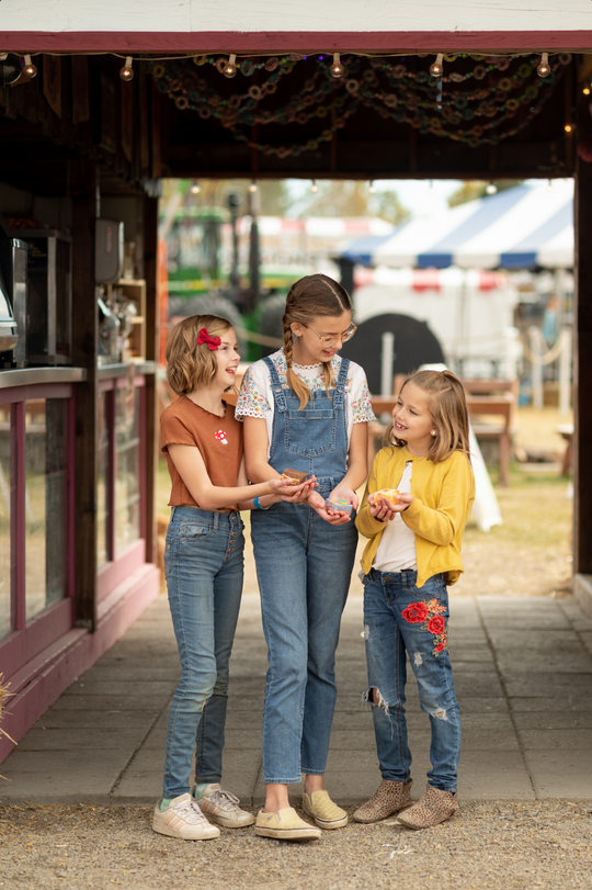 Fudge_Product_Girls_Holding 2_RJ.jpg